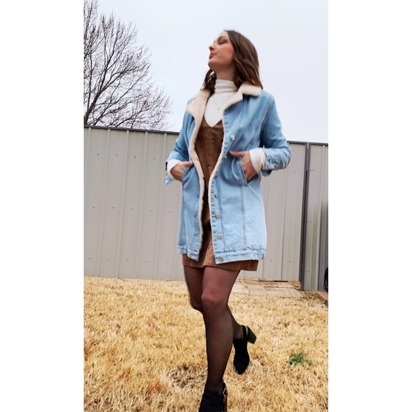 Meet your Posher, Taylor - Picture 1 of 1